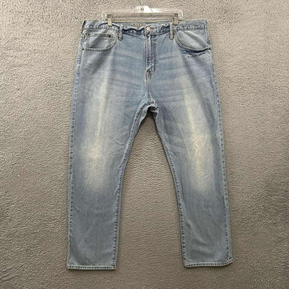American Eagle Jeans Mens 42x34 Blue Denim Relaxed Straight Light Wash Cotton